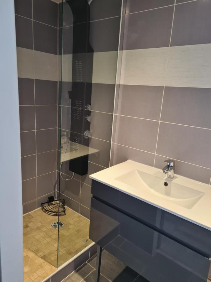 Spacieux Studio Dans Le Beaujolais Saint-Georges-de-Reneins Eksteriør billede