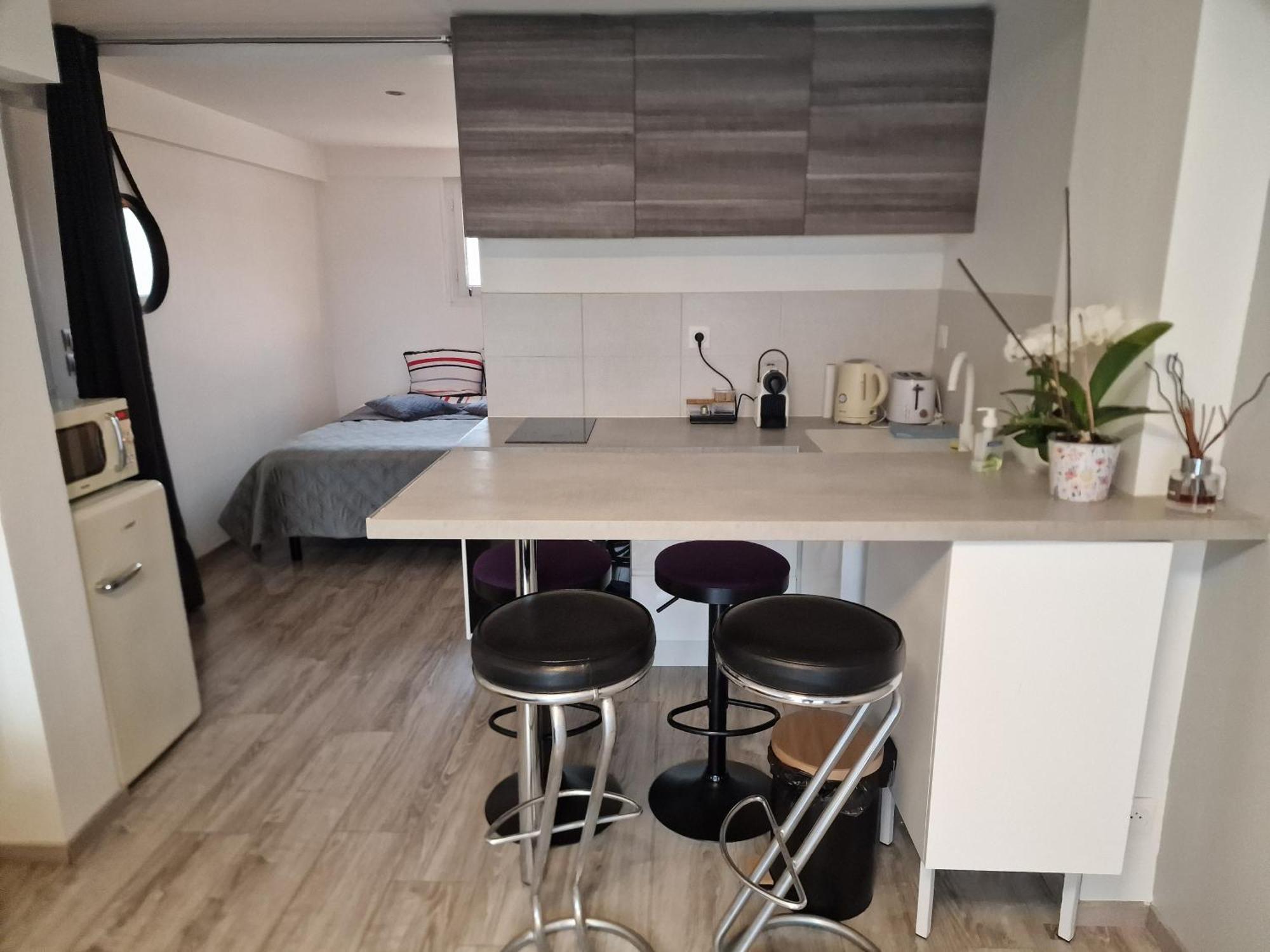 Spacieux Studio Dans Le Beaujolais Saint-Georges-de-Reneins Eksteriør billede